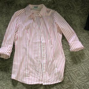 Express Woman’s collared button down